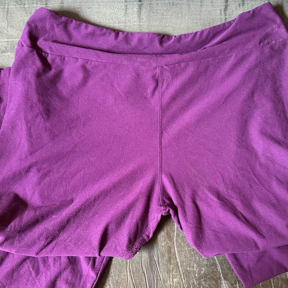 LuLaRoe Purple Cropped Pants Ankle Length